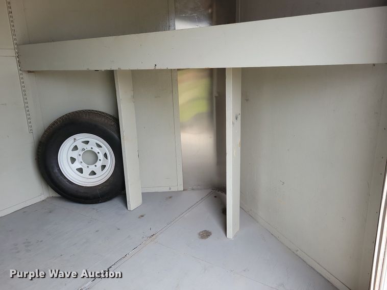 image for item DR4422 2005 Doolittle enclosed cargo trailer