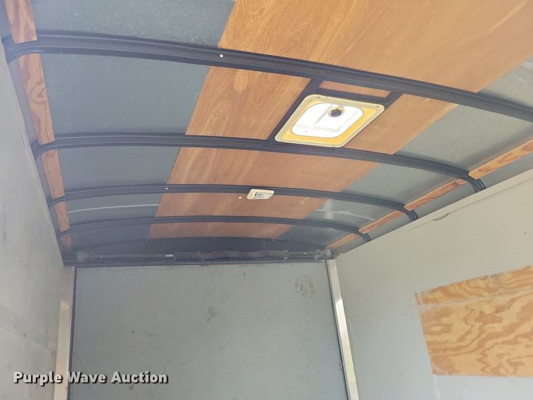 image for item DR4422 2005 Doolittle enclosed cargo trailer