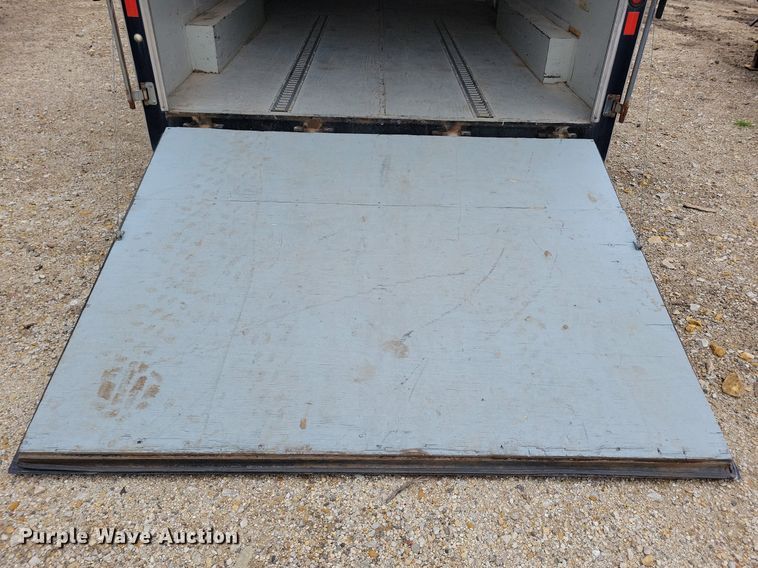 image for item DR4422 2005 Doolittle enclosed cargo trailer