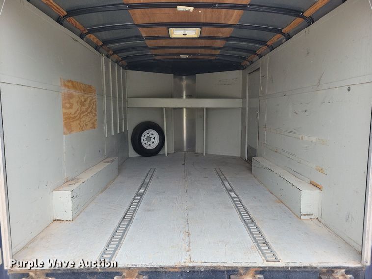 image for item DR4422 2005 Doolittle enclosed cargo trailer