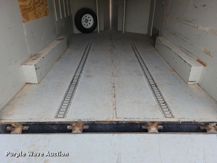 image for item DR4422 2005 Doolittle enclosed cargo trailer