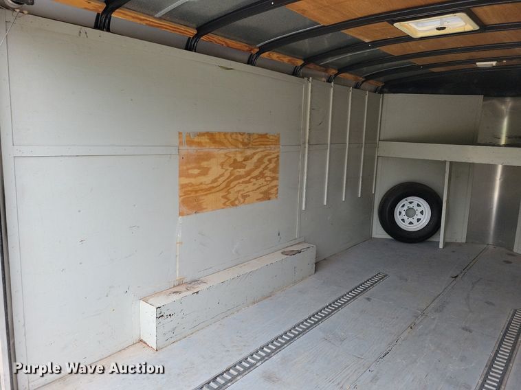 image for item DR4422 2005 Doolittle enclosed cargo trailer