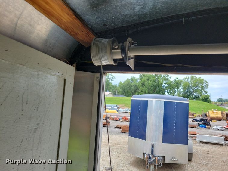 image for item DR4422 2005 Doolittle enclosed cargo trailer