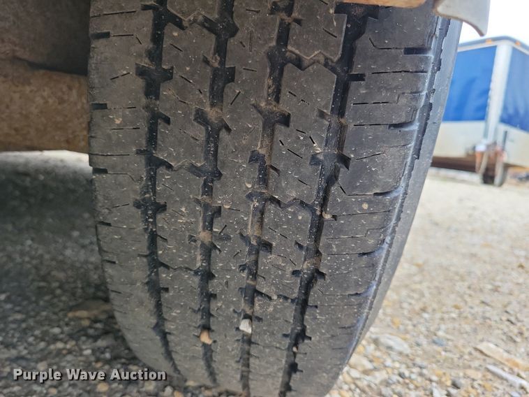 image for item DR4422 2005 Doolittle enclosed cargo trailer