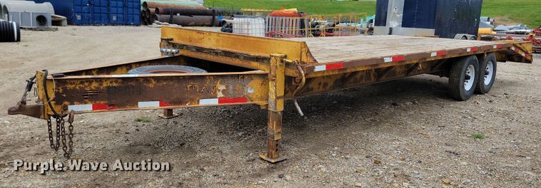 image for item DR4423 2005 Titan equipment trailer