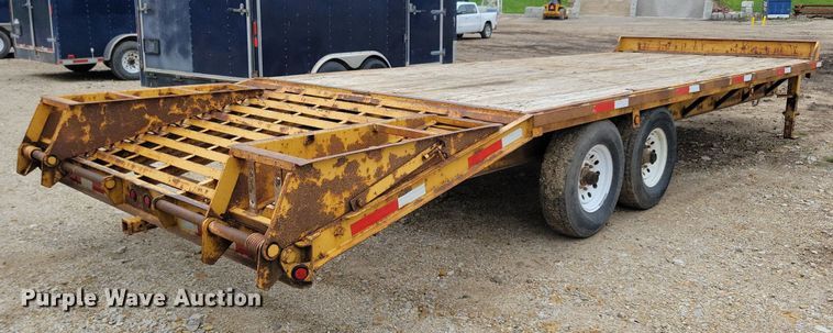 image for item DR4423 2005 Titan equipment trailer