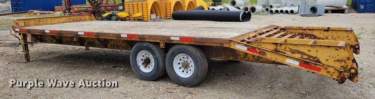 image for item DR4423 2005 Titan equipment trailer