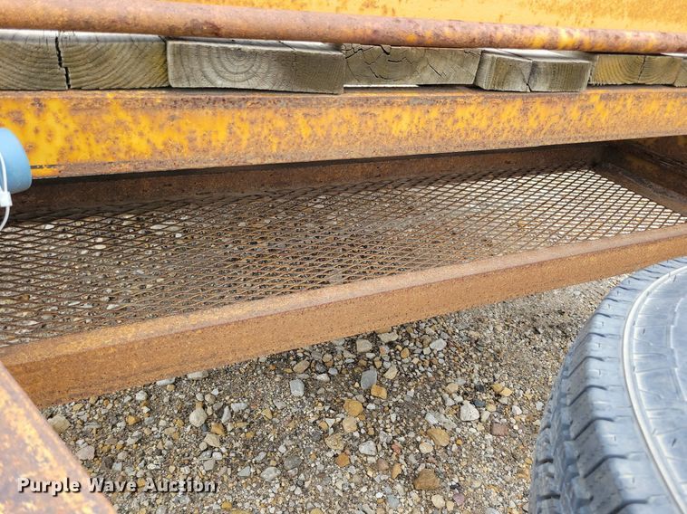 image for item DR4423 2005 Titan equipment trailer