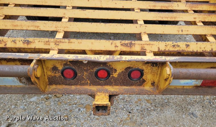 image for item DR4423 2005 Titan equipment trailer