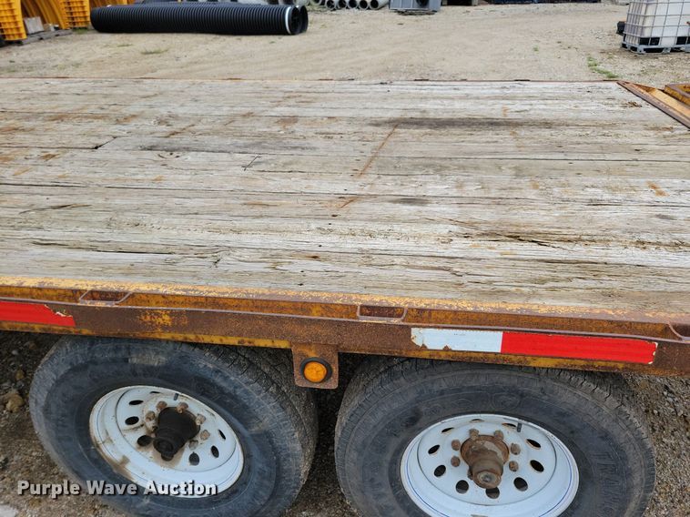 image for item DR4423 2005 Titan equipment trailer