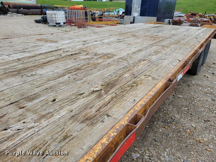 image for item DR4423 2005 Titan equipment trailer