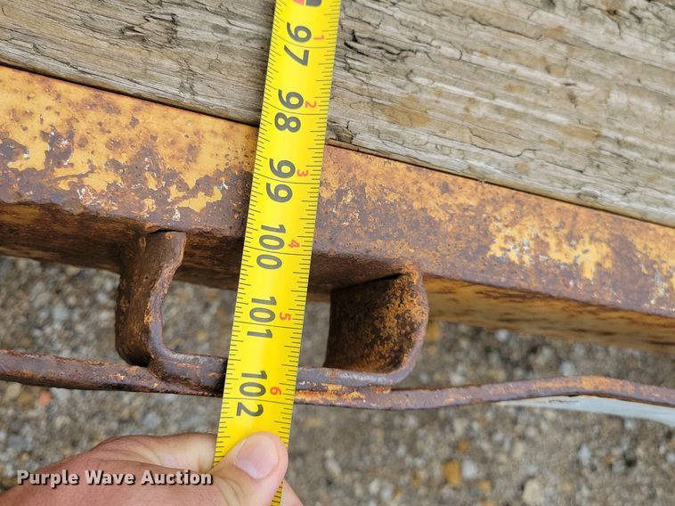 image for item DR4423 2005 Titan equipment trailer