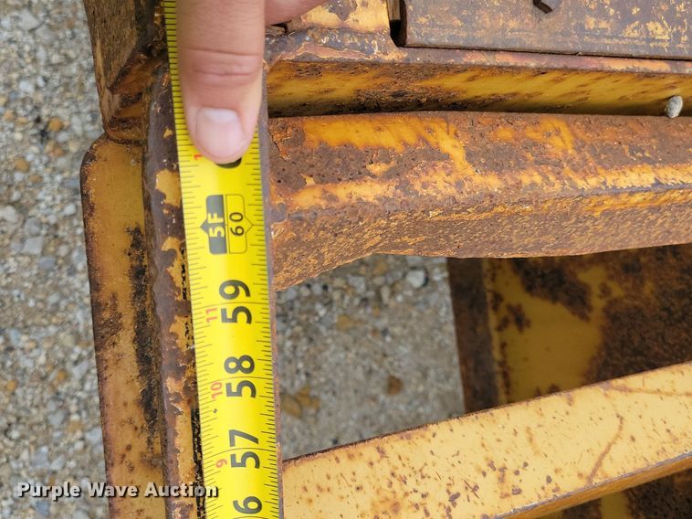 image for item DR4423 2005 Titan equipment trailer