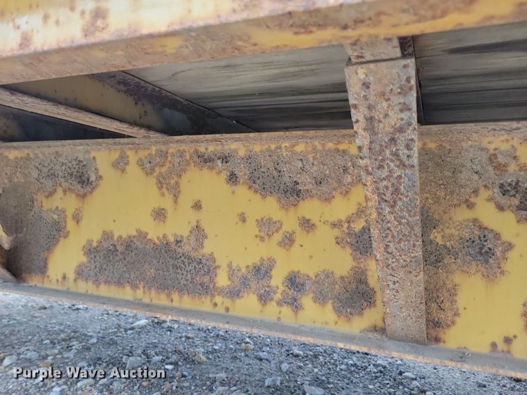 image for item DR4423 2005 Titan equipment trailer