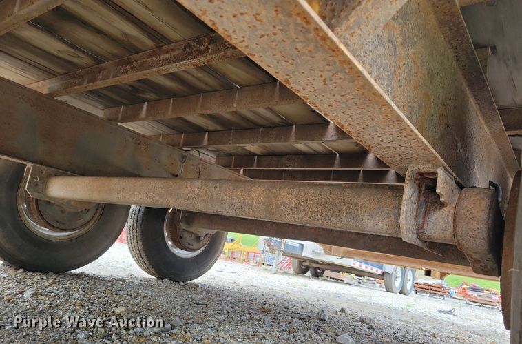 image for item DR4423 2005 Titan equipment trailer