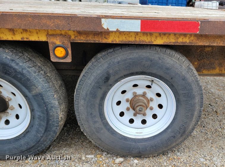 image for item DR4423 2005 Titan equipment trailer