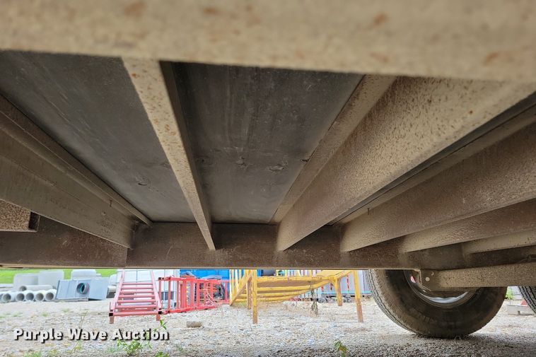 image for item DR4424 2012 Doolittle enclosed cargo trailer