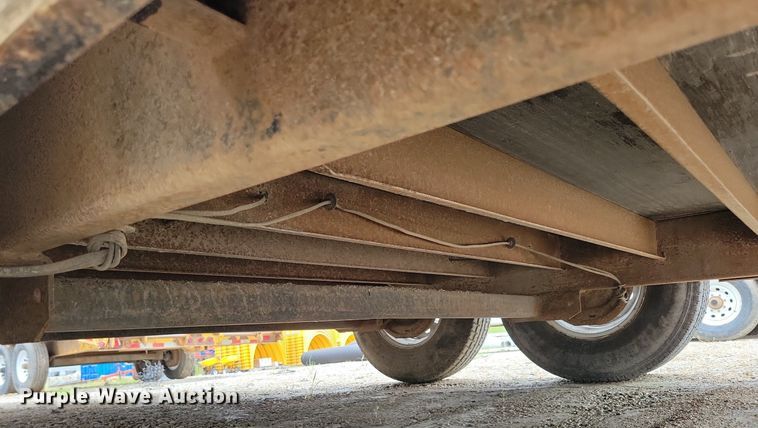 image for item DR4425 2012 Doolittle enclosed cargo trailer