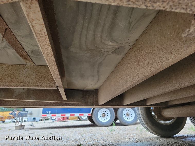 image for item DR4426 2005 Forest River Cargo Mate enclosed cargo trailer