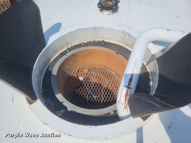 image for item DR4925 AGM water tank truck bed