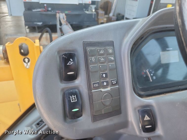 image for item DR4927 2014 Volvo L35G wheel loader