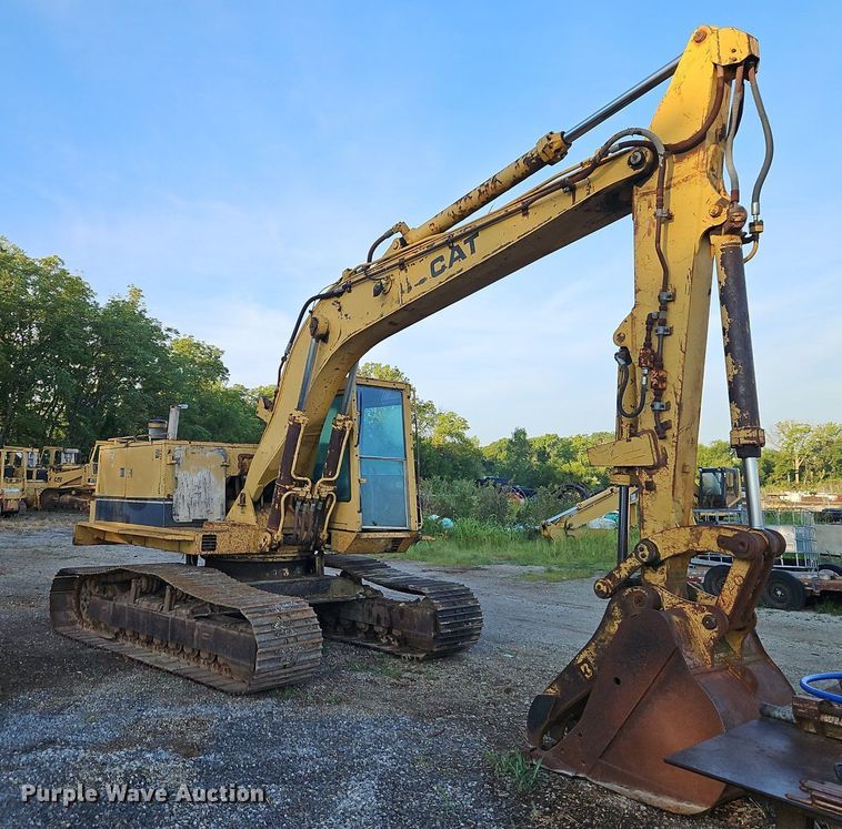image for item DR8722 1990 Caterpillar  225B LC excavator