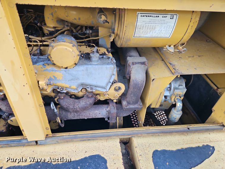 image for item DR8722 1990 Caterpillar  225B LC excavator