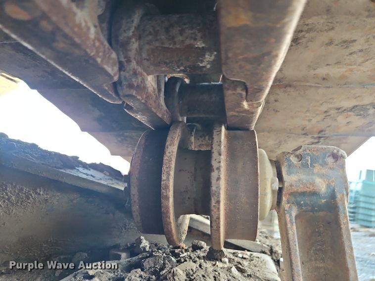 image for item DR8722 1990 Caterpillar  225B LC excavator