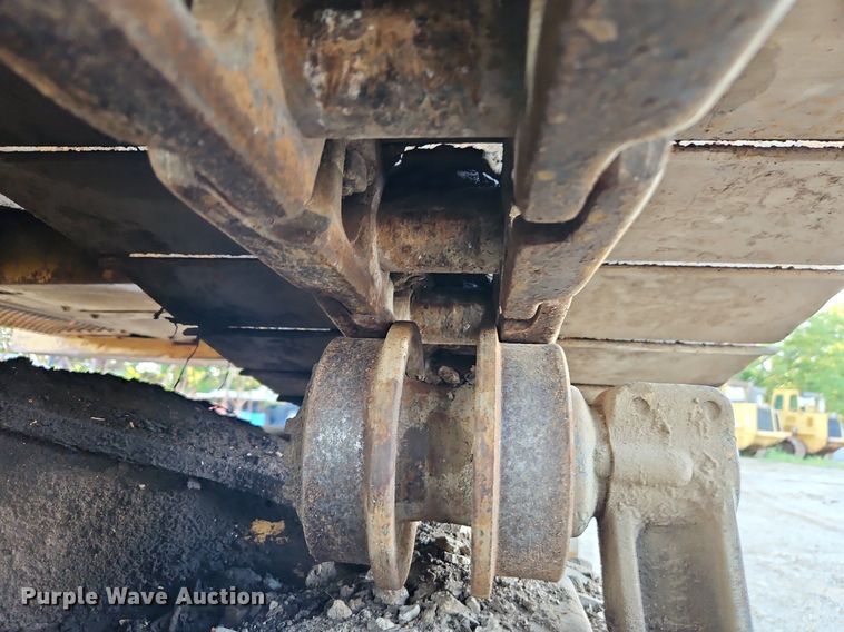 image for item DR8722 1990 Caterpillar  225B LC excavator