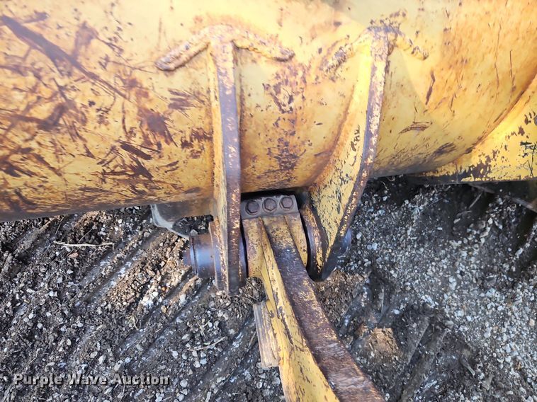 image for item DR8736 1987 Caterpillar  963 track loader