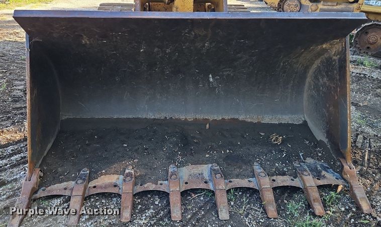 image for item DR8736 1987 Caterpillar  963 track loader