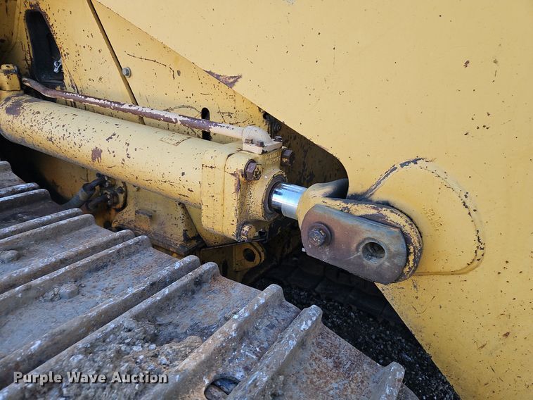 image for item DR8736 1987 Caterpillar  963 track loader