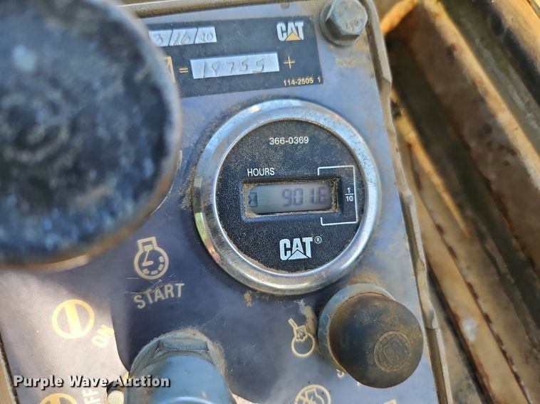 image for item DR8736 1987 Caterpillar  963 track loader