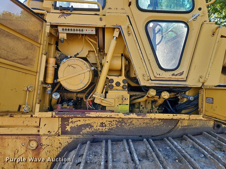 image for item DR8736 1987 Caterpillar  963 track loader