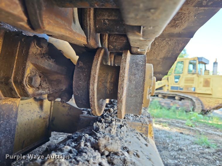 image for item DR8736 1987 Caterpillar  963 track loader