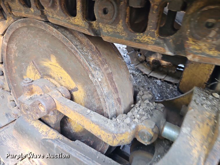 image for item DR8736 1987 Caterpillar  963 track loader