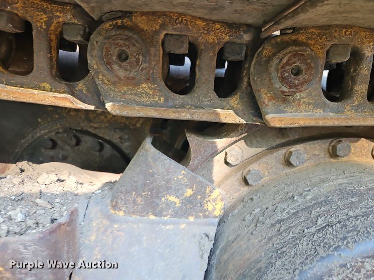 image for item DR8736 1987 Caterpillar  963 track loader