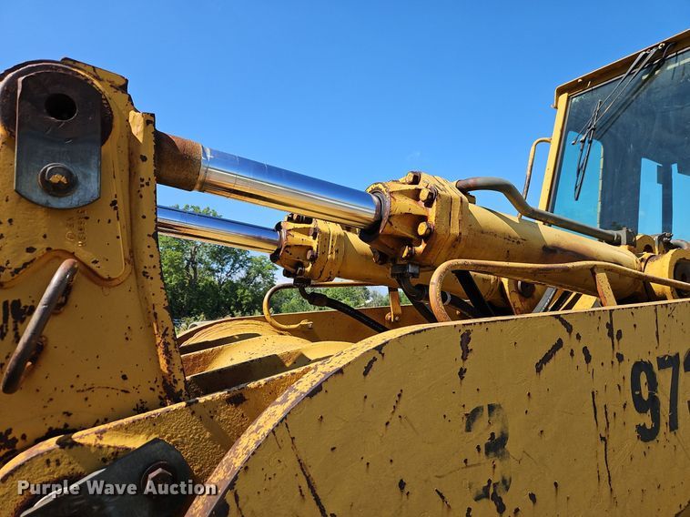 image for item DR8738 1990 Caterpillar  973 track loader