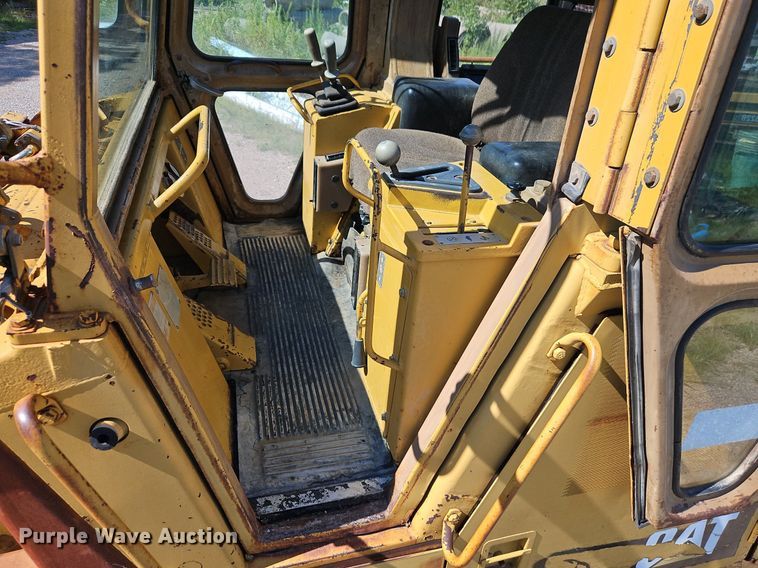 image for item DR8738 1990 Caterpillar  973 track loader