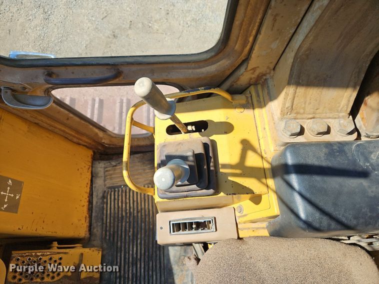 image for item DR8738 1990 Caterpillar  973 track loader