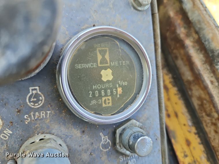 image for item DR8738 1990 Caterpillar  973 track loader