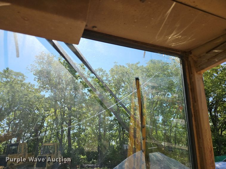 image for item DR8738 1990 Caterpillar  973 track loader