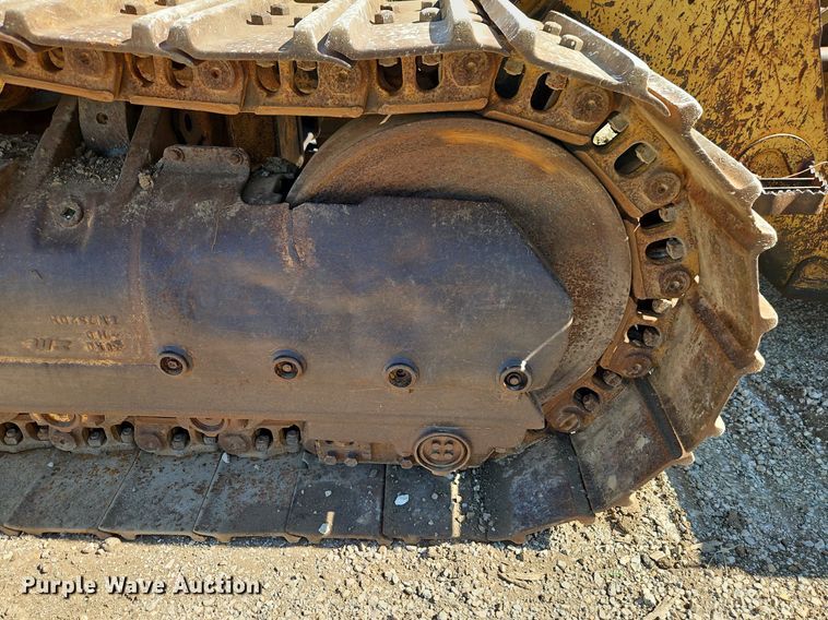 image for item DR8738 1990 Caterpillar  973 track loader