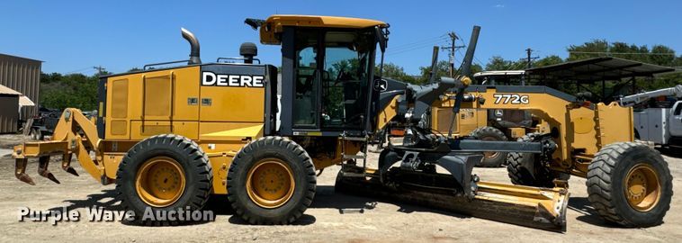 image for item DS2503 2011 John Deere 772G motor grader