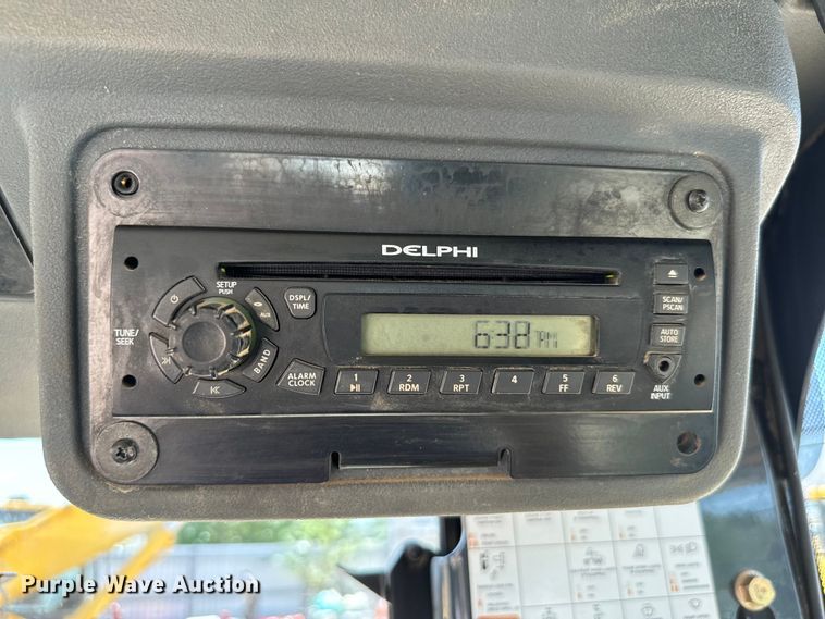 image for item DS2503 2011 John Deere 772G motor grader