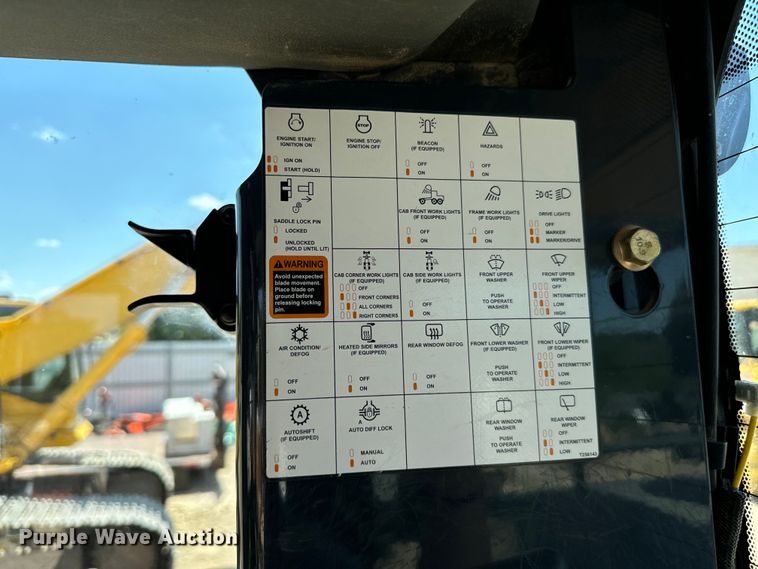 image for item DS2503 2011 John Deere 772G motor grader