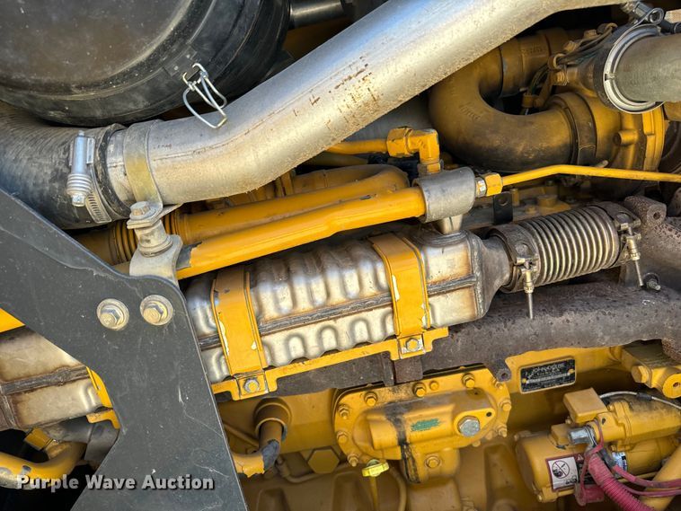 image for item DS2503 2011 John Deere 772G motor grader