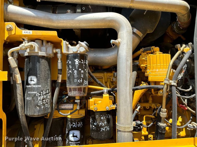 image for item DS2503 2011 John Deere 772G motor grader