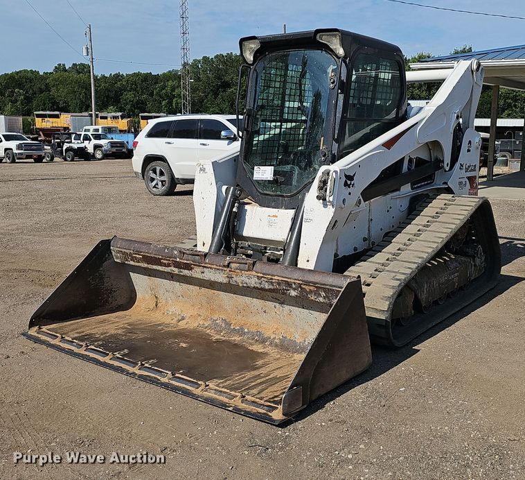 image for item DS4655 2018 Bobcat T870 tracked skid steer loader