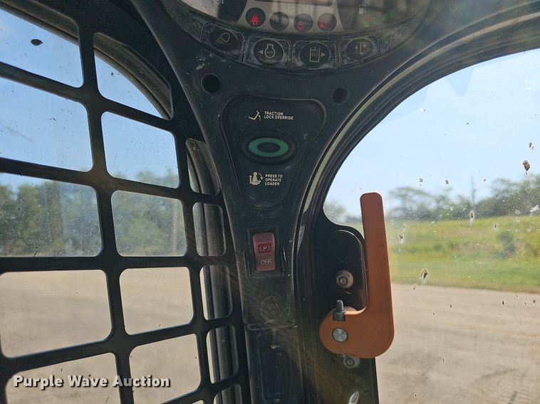 image for item DS4655 2018 Bobcat T870 tracked skid steer loader